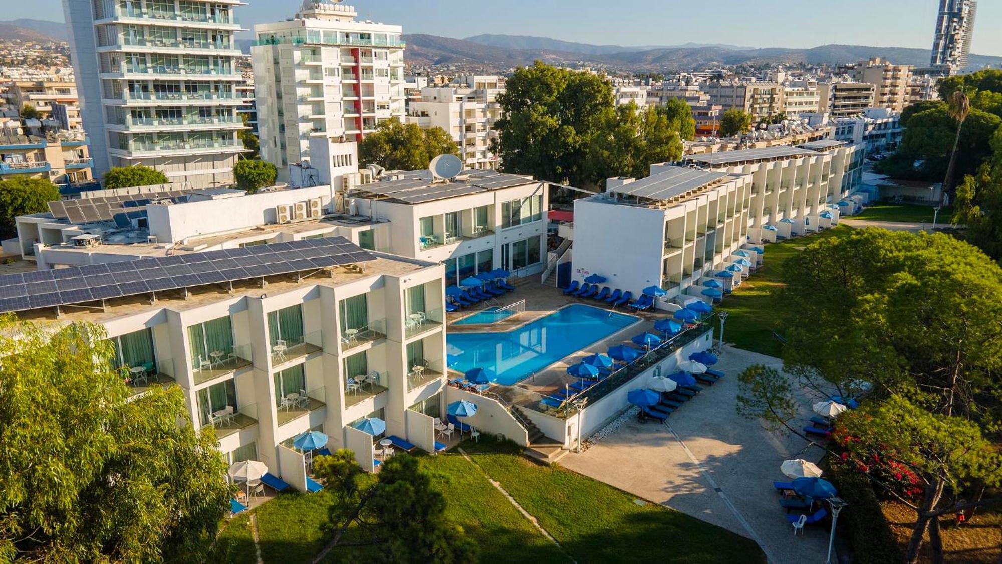 Park Beach Hotel Limassol Exterior foto